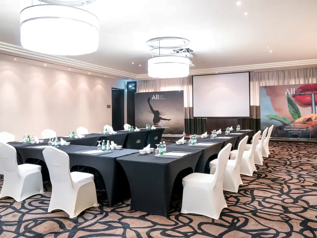 sala konferencyjna w Rixos The Palm Hotel & Suites