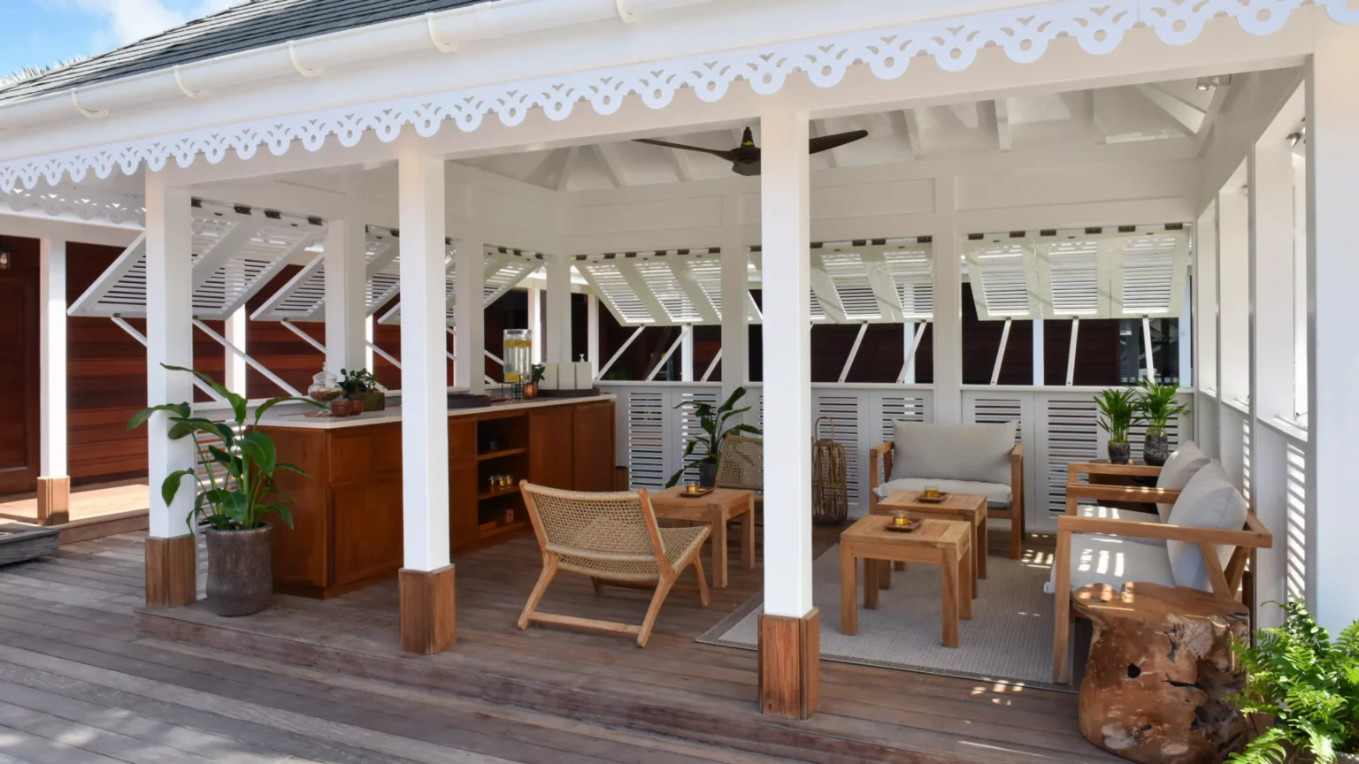 Rosewood-Le-Guanahani-St.-Barth-best-hotels-in-the-Caribbean-luxury-hotels-in-the-Caribbean-exclusive-tours-in-the-Caribbean-St-Barth-luxury-hotels-01 -12.png