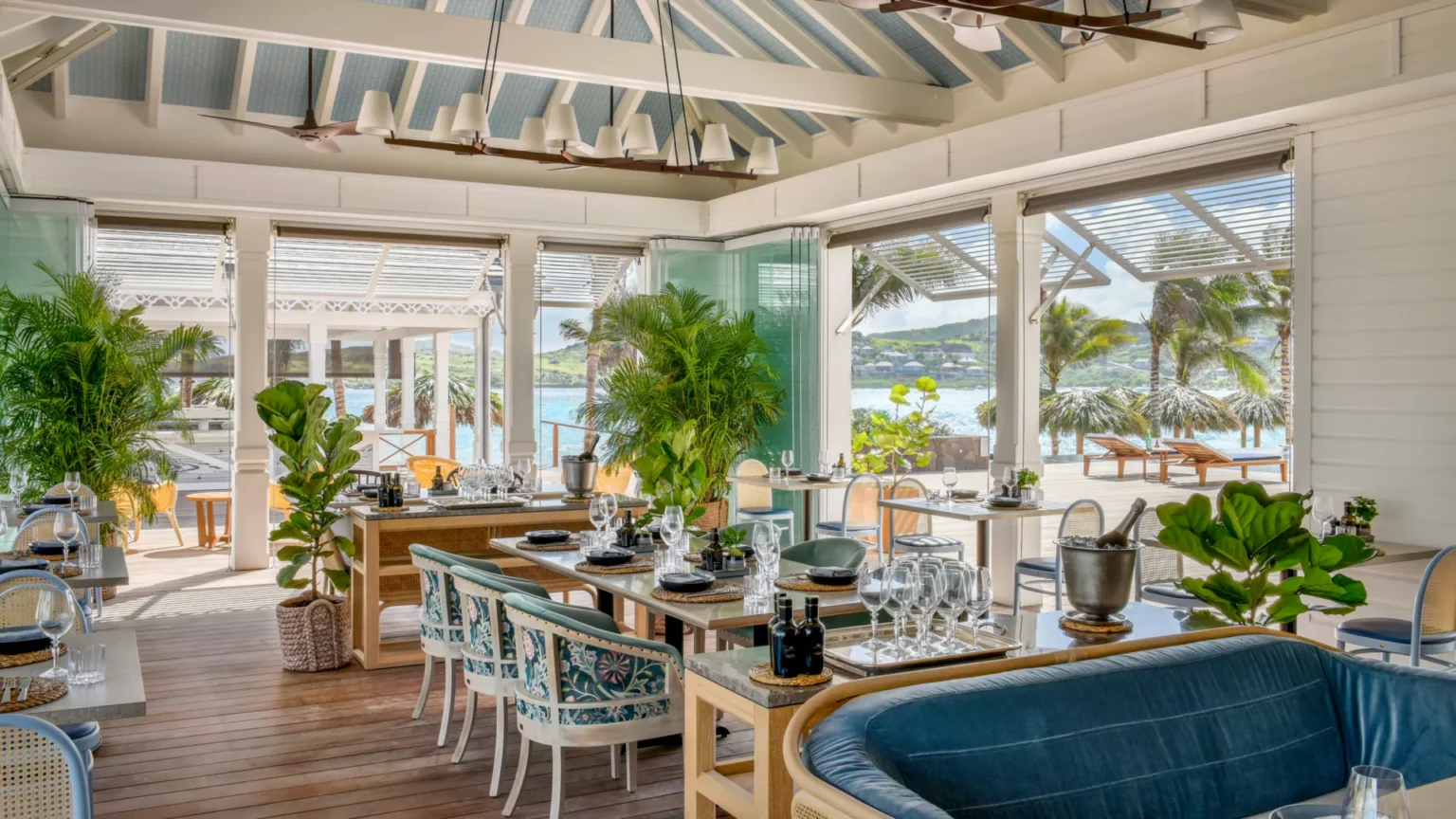 Rosewood-Le-Guanahani-St.-Barth-best-hotels-in-the-Caribbean-luxury-hotels-in-the-Caribbean-exclusive-tours-in-the-Caribbean-St-Barth-luxury-hotels-01 -14.png
