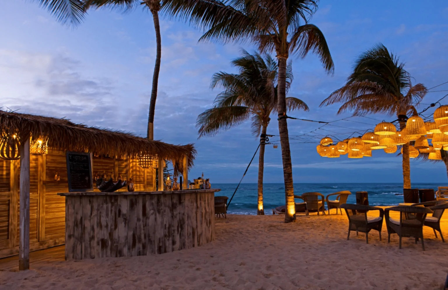 Rosewood-Le-Guanahani-St.-Barth-best-hotels-in-the-Caribbean-luxury-hotels-in-the-Caribbean-exclusive-tours-in-the-Caribbean-St-Barth-luxury-hotels-01 -2.png