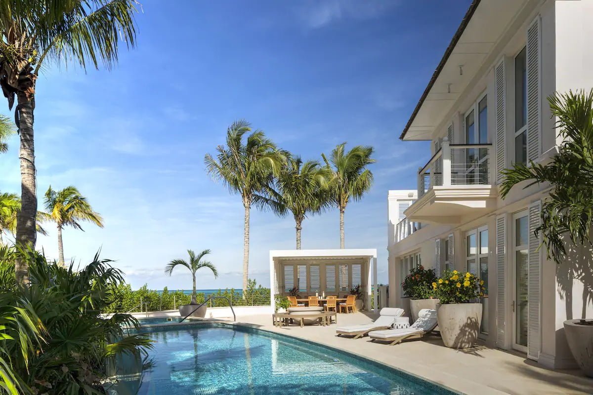 RosewoodBahaMar-Bahamy-Six-Bedroom-Villa-Infinity-Pool-and-Deck.jpg