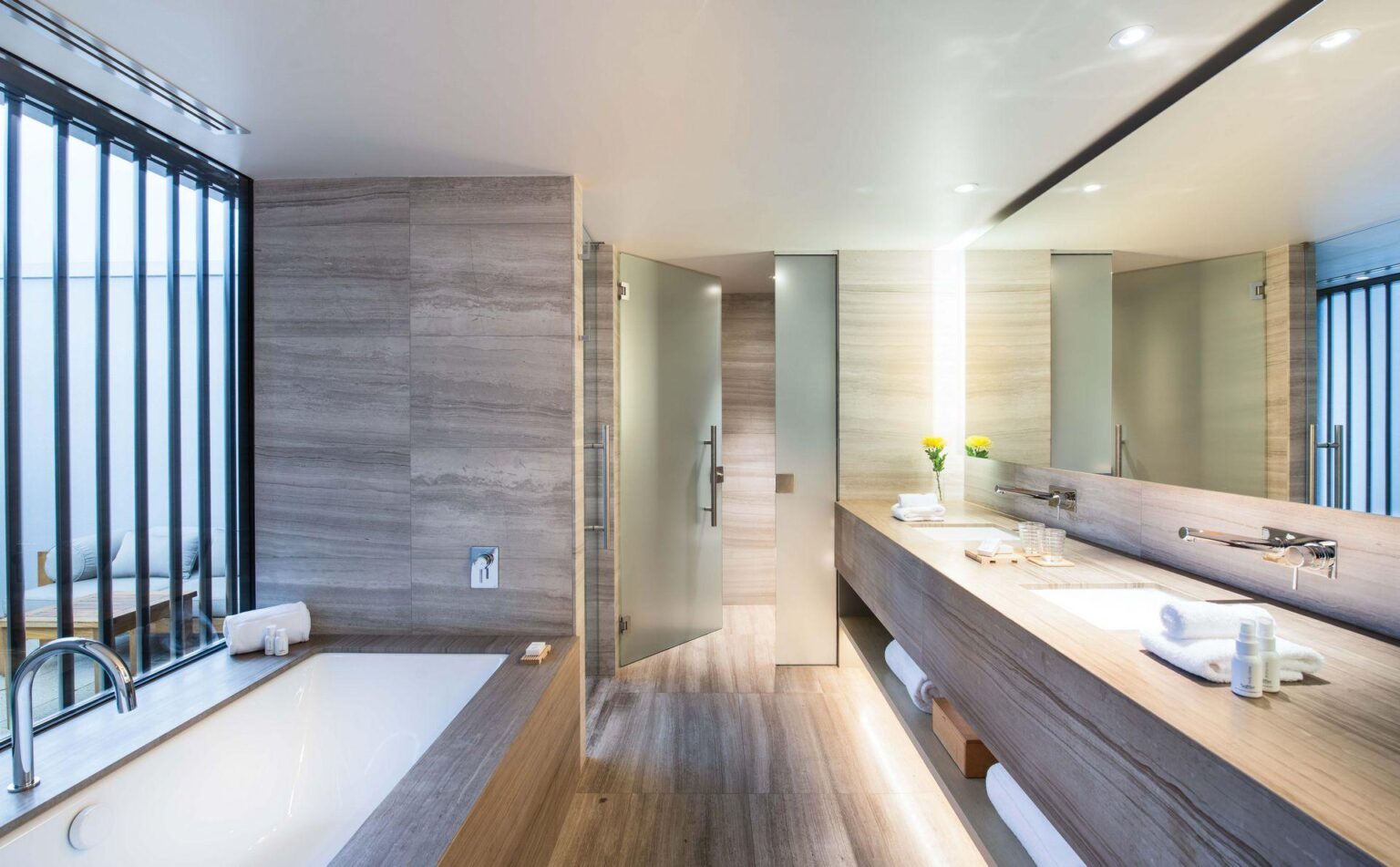 SAF-Deluxe-Bathroom_HR.jpg