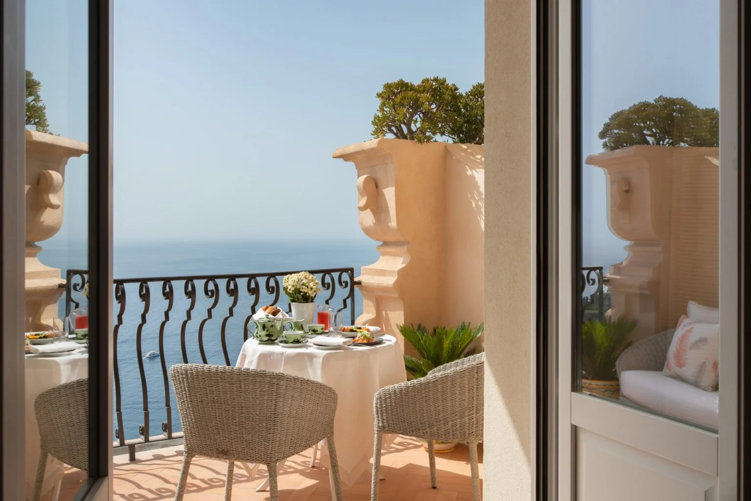 San-Domenico-Palace-a-Four-Seasons-Hotel-best-hotels-in-Sicily-luxury-holidays-in-Sicily-sicily-exclusive-tours-sicily-tailor-made-tours-1.jpg