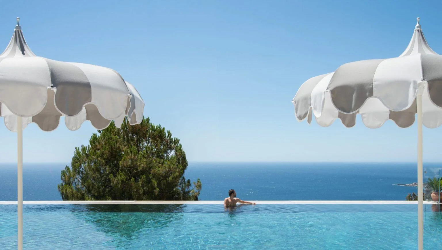 San-Domenico-Palace-a-Four-Seasons-Hotel-best-hotels-in-Sicily-luxury-holidays-in-Sicily-sicily-exclusive-tours-sicily-tailor-made-tours-16.jpg