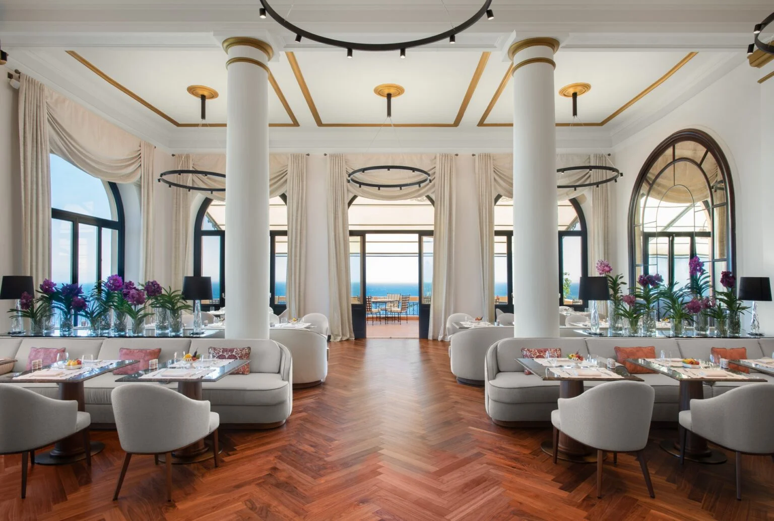 San-Domenico-Palace-a-Four-Seasons-Hotel-best-hotels-in-Sicily-luxury-holidays-in-Sicily-sicily-exclusive-tours-sicily-tailor-made-tours-17.jpg