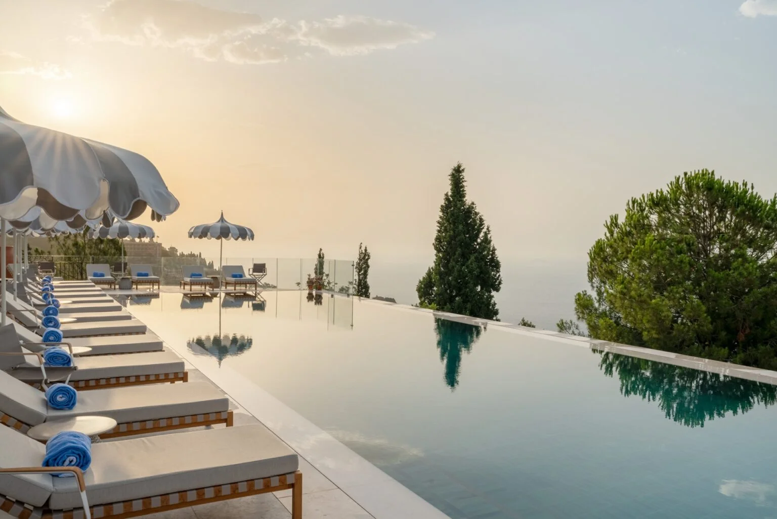 San-Domenico-Palace-a-Four-Seasons-Hotel-best-hotels-in-Sicily-luxury-holidays-in-Sicily-sicily-exclusive-tours-sicily-tailor-made-tours-5.jpg