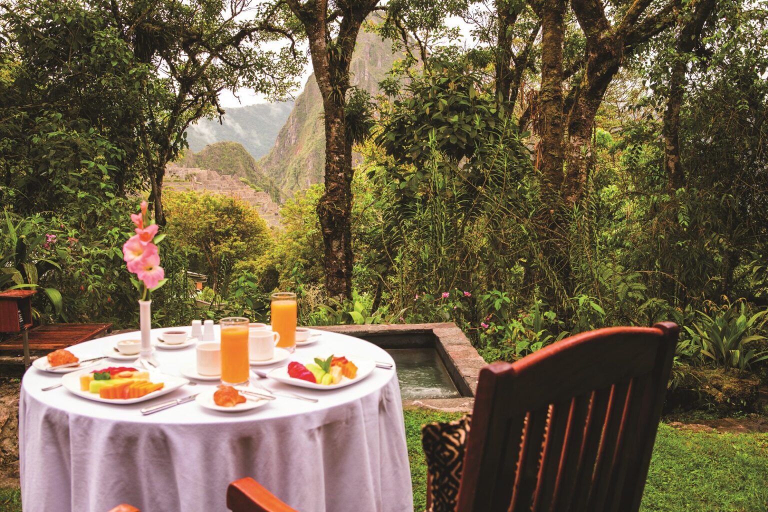 Sanctuary-Lodge-a-Belmond-Hotel-Machu-Picchu-luksusowe-hotele-w-Peru-ekskluzywne-wyprawy-do-Peru-wakacje-szyte-na-miare-w-Peru-luksusowe-wycieczki-do-Peru-6.jpg
