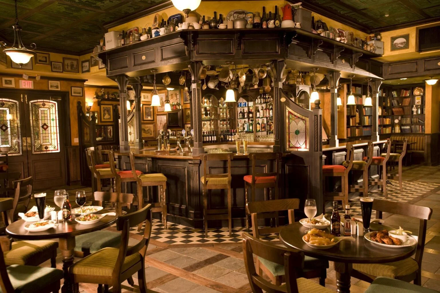 Sandals Emerald Bay hotel bar