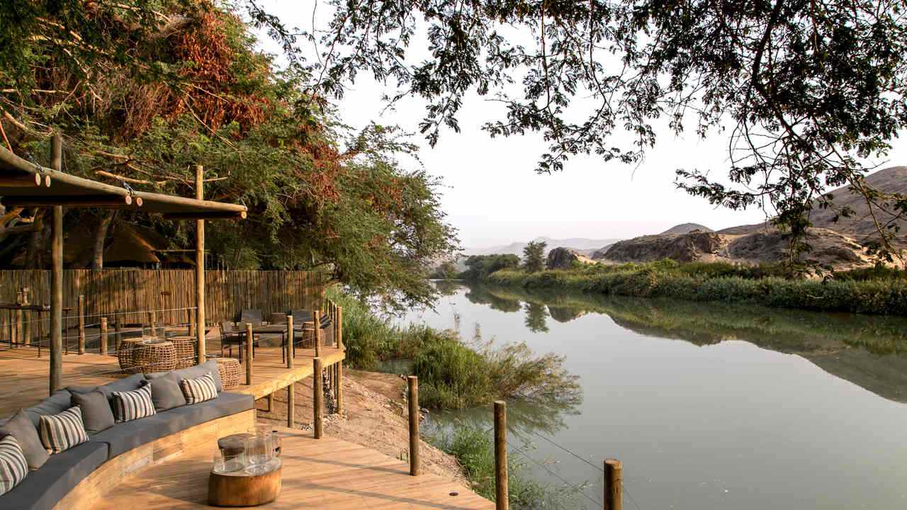 Serra-Cafema-Namibia-luksusowe-lodge-w-Namibii-ekskluzywne-lodge-w-Namibii-luksusowe-safari-w-Namibii-wyprawy-do-Namibii-szyte-na-miare-10.jpg