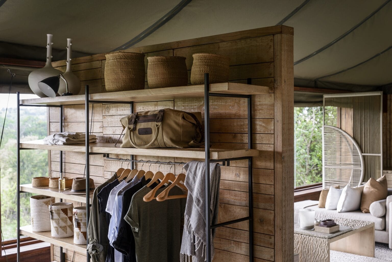 Singita Faru Faru Lodge garderoba