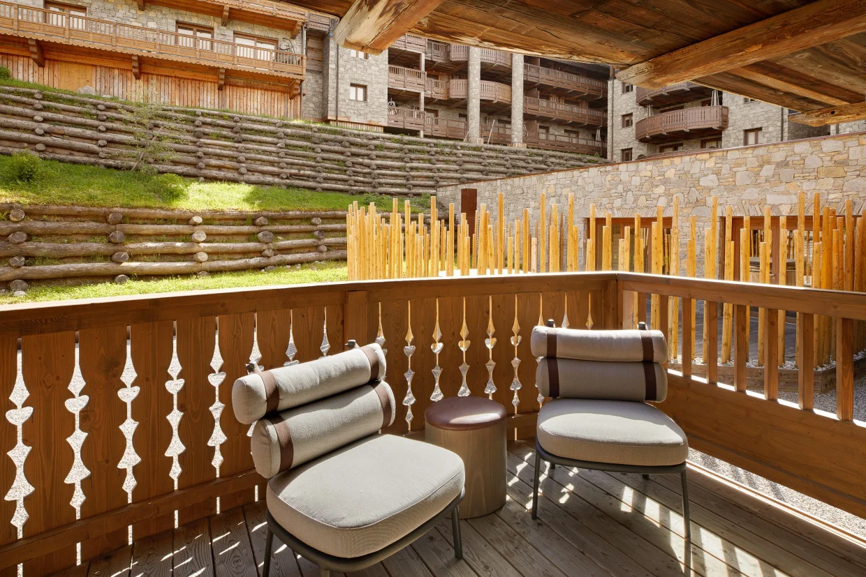 Six-Senses-Residences-Spa-Courchevel-France-best-mountain-hotels-in-France-most-luxurious-hotels-in-Courchevel-exclusive-ski-hotels-Courchevel-best-hotels-18.jpg