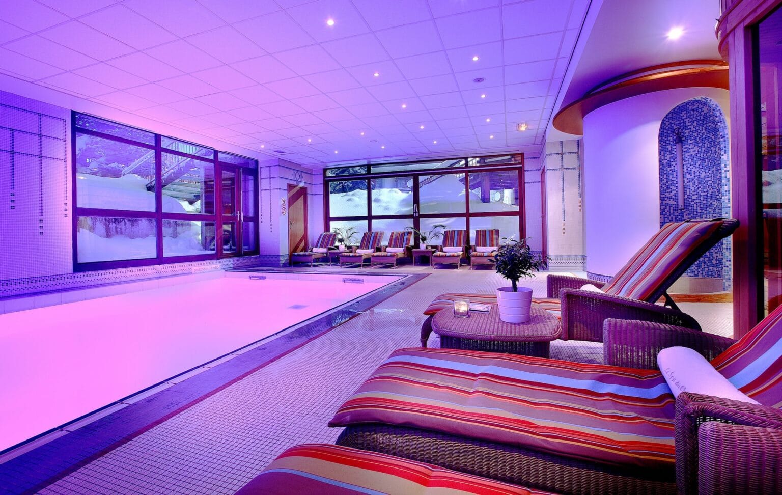 Spa-Swimming-Pool.jpg