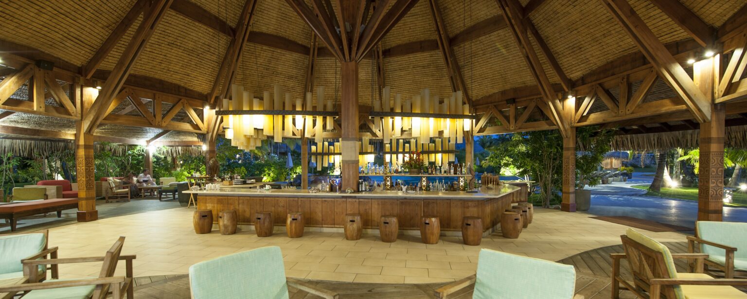 St.-Regis-BoraBora-Bar-Aparima.jpg