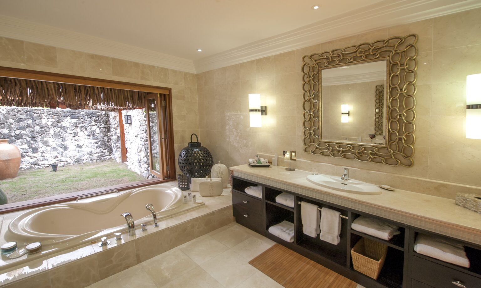 St.-Regis-BoraBora-Bathroom2.jpg