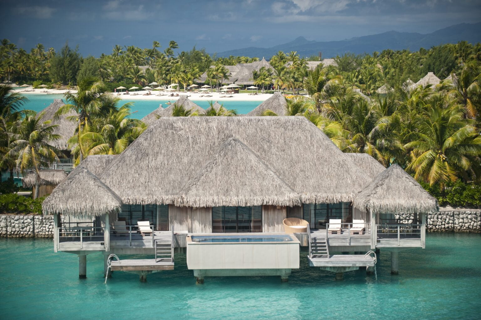 St.-Regis-BoraBora-Villas1.jpg