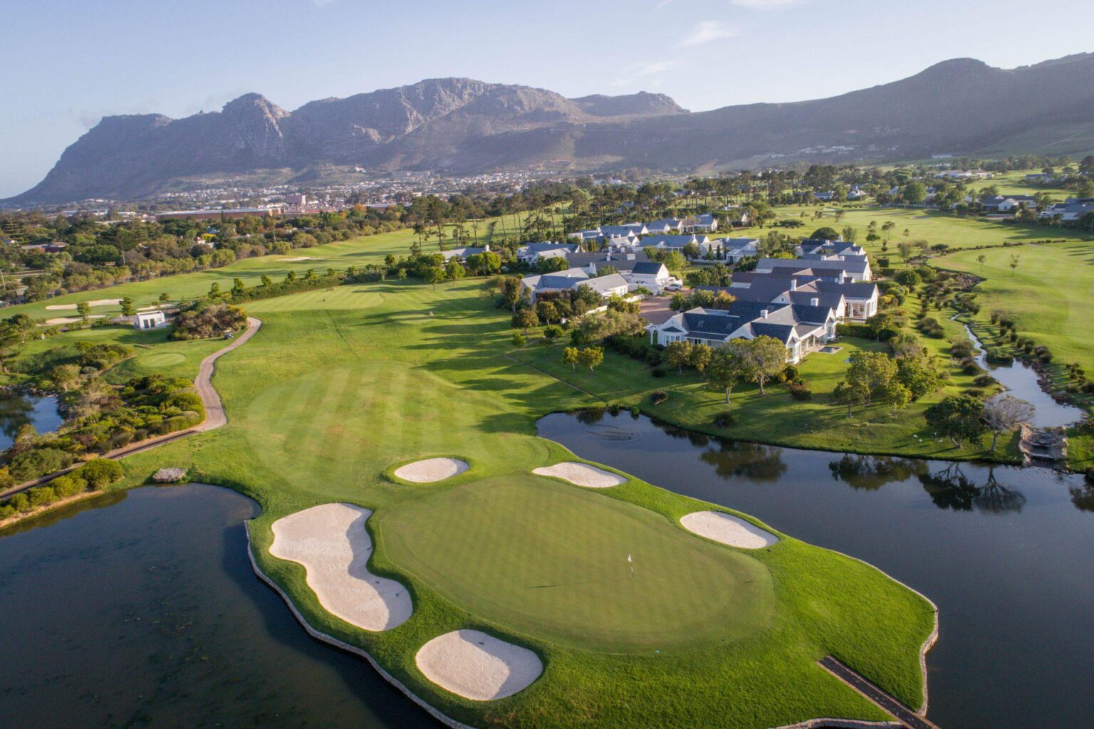 Steenberg-HotelSPA-najlepsze-hotele-w-RPA-Kapsztad-najlepsze-hotele-luksusowe-hotele-w-RPA-ekskluzywne-wakacje-w-RPA-luksusowe-wczasy-w-RPA-7.jpeg