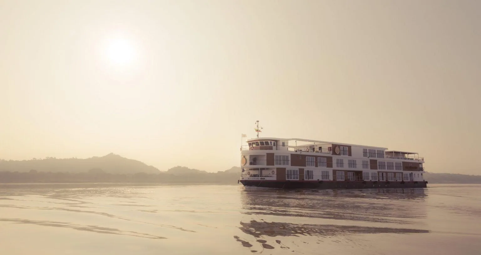 Strand-Cruise-C.jpg