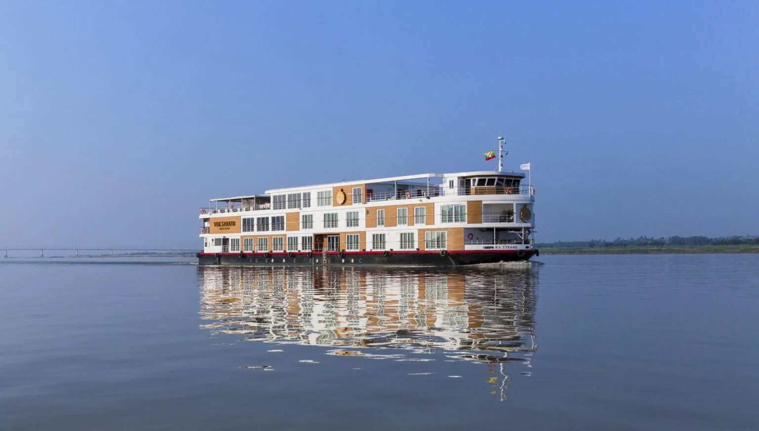 Strand-CruiseA.jpg