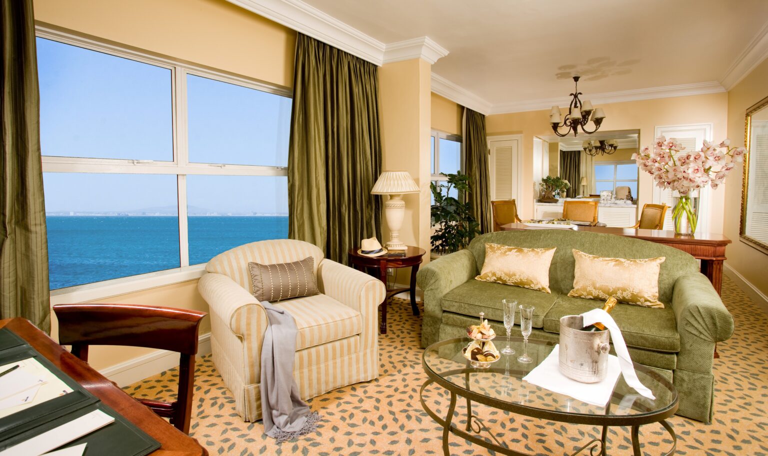 Table-Bay-3.jpg