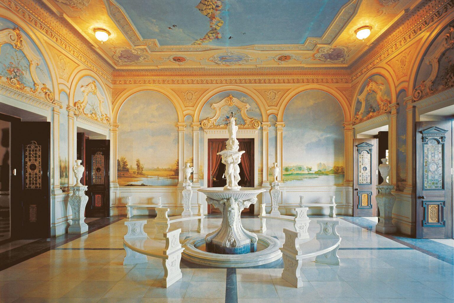 Taj-Falaknuma-Palace-luksusowe-wakacje-w-Indiach-ekskluzywne-hotele-w-Indiach-luksusowe-palace-w-Indiach-wycieczki-do-Indii-szyte-na-miare-6.jpg