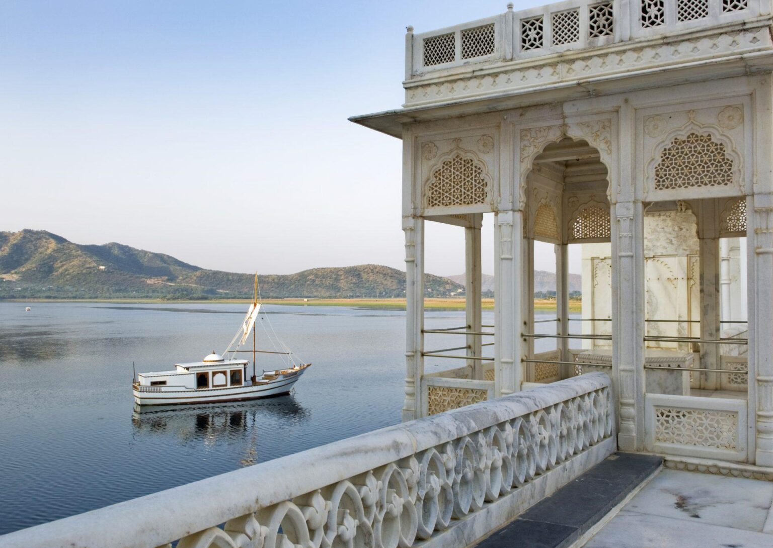 Taj-Lake-Palace-Indie-luksusowe-hotele-w-Indiach-najlepsze-hotele-w-Indiach-romantyczne-wakacje-w-Indiach-ekskluzywne-wczasy-w-Indiach-16.jpg