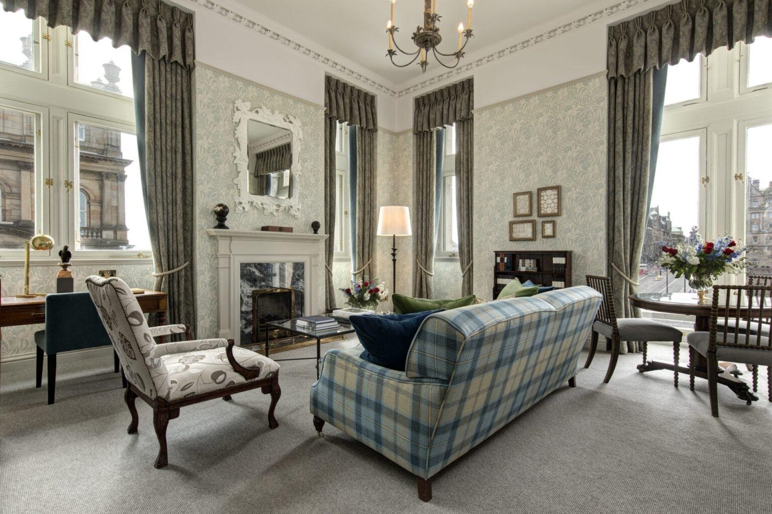 The-Balmoral-a-Rocco-Forte-Hotel-luksusowe-hotele-w-Edynburgu-najlepsze-hotele-w-Edynburgu-ekskluzywne-wczasy-w-Edynburgu-Edynburg-z-biurem-podrozy-12.jpg