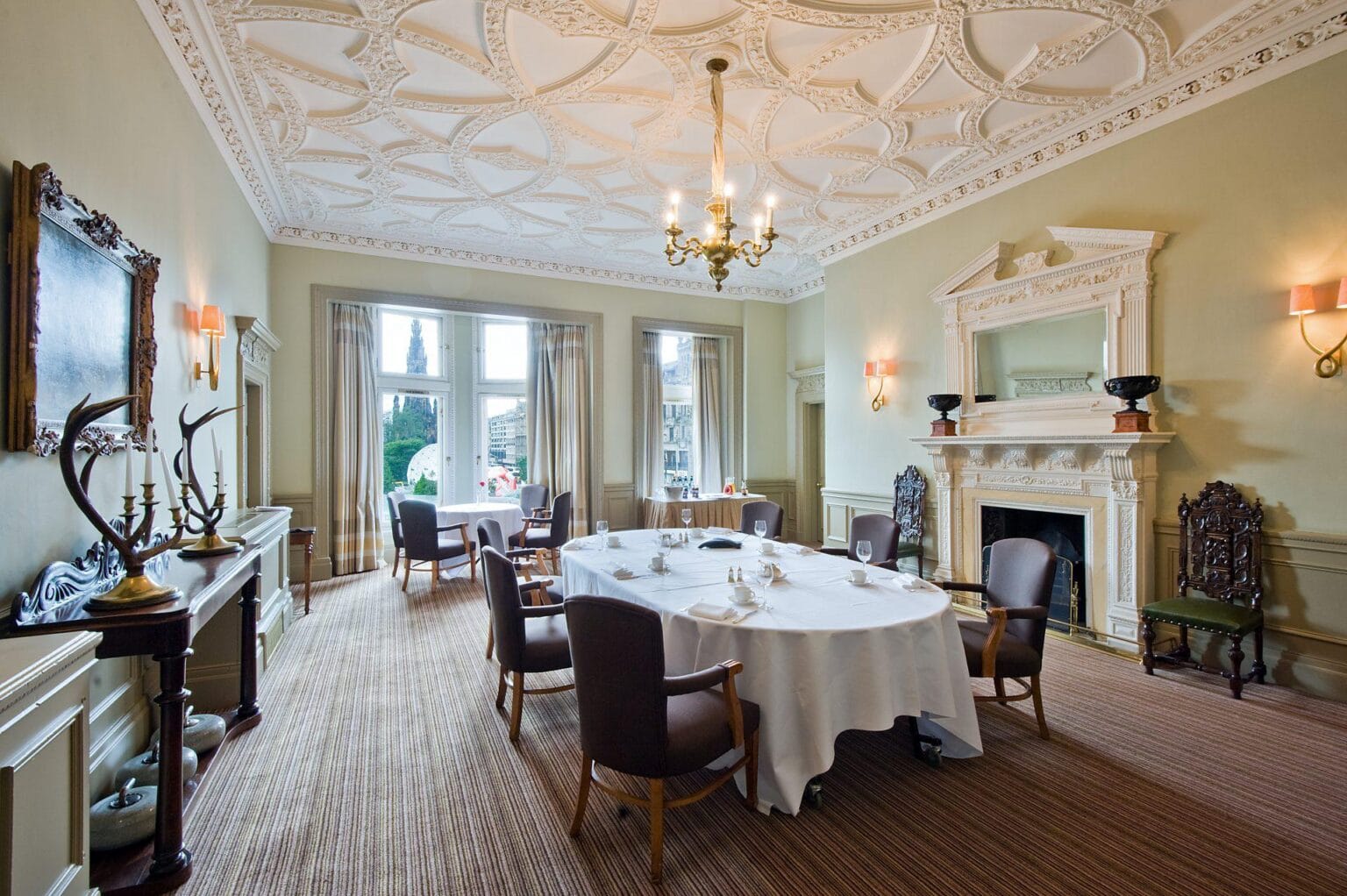The-Balmoral-a-Rocco-Forte-Hotel-luksusowe-hotele-w-Edynburgu-najlepsze-hotele-w-Edynburgu-ekskluzywne-wczasy-w-Edynburgu-Edynburg-z-biurem-podrozy-7.jpg