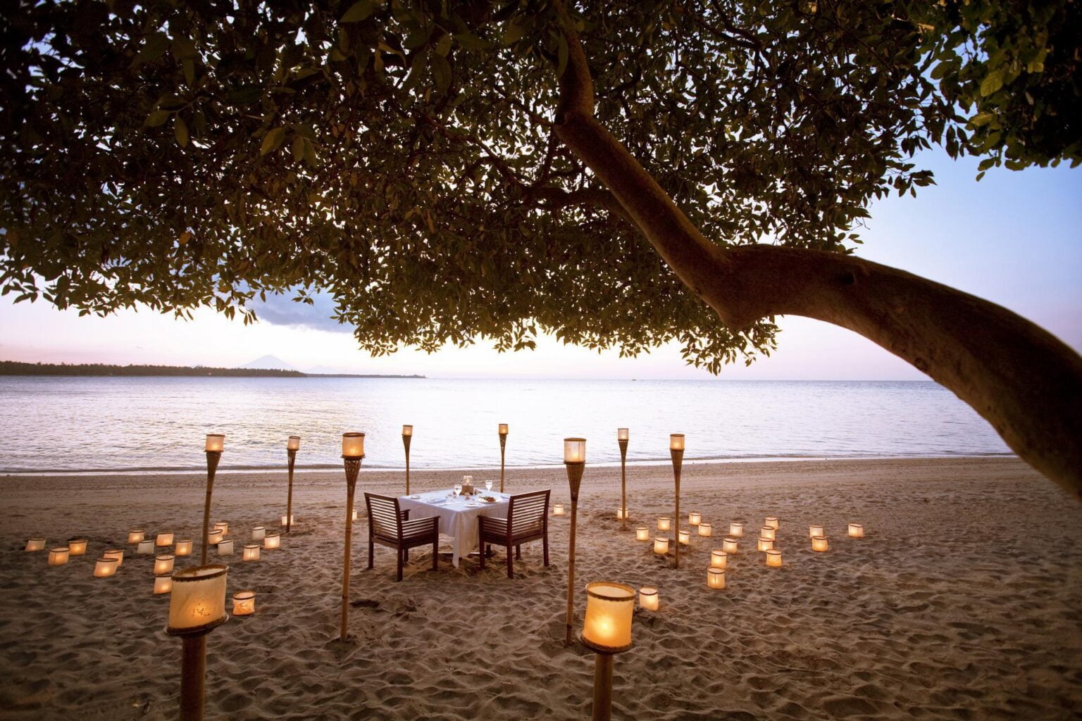 The-Oberoi-Lombok-dinner.jpg