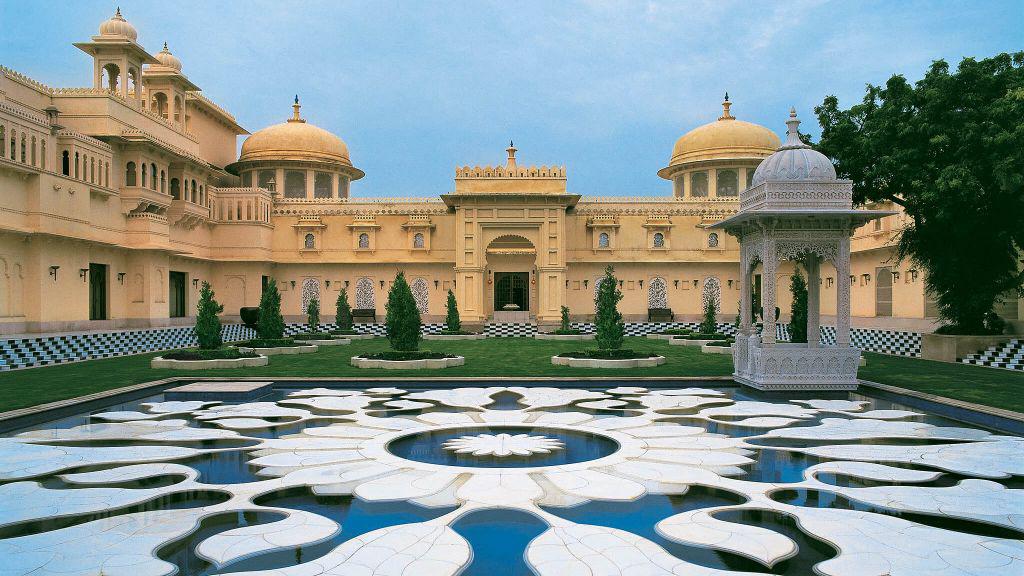 widok na hotel Oberoi-Udaivilas-Udaipur