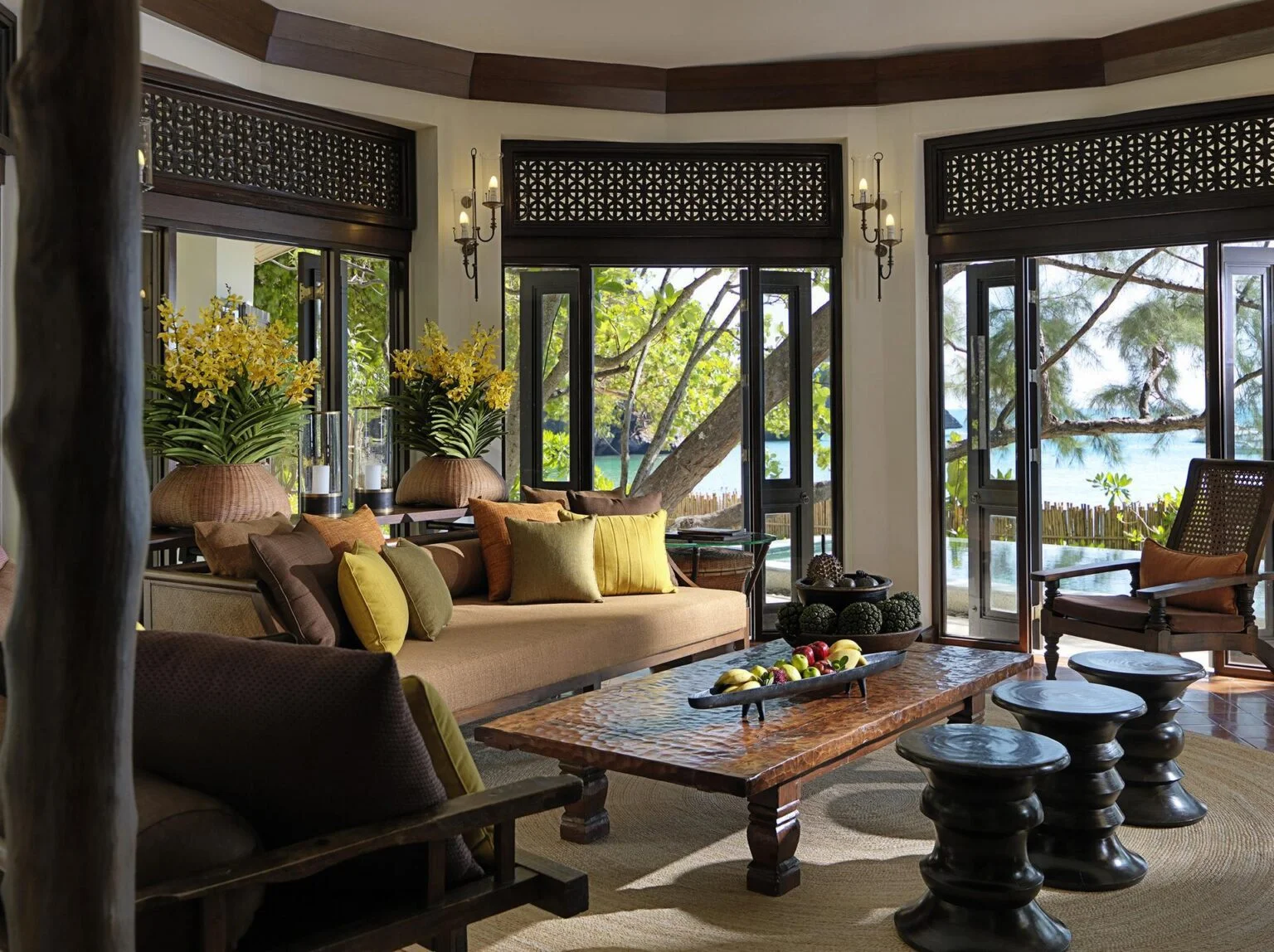 The-Rayavadee-Villa_Living-Room.jpg