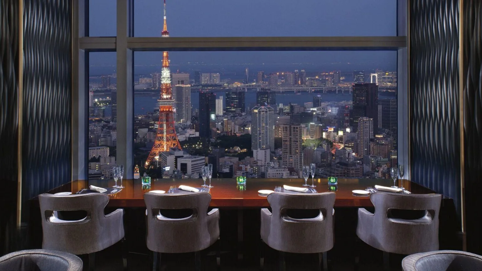The-Ritz-Caalton-Tokyo.jpg