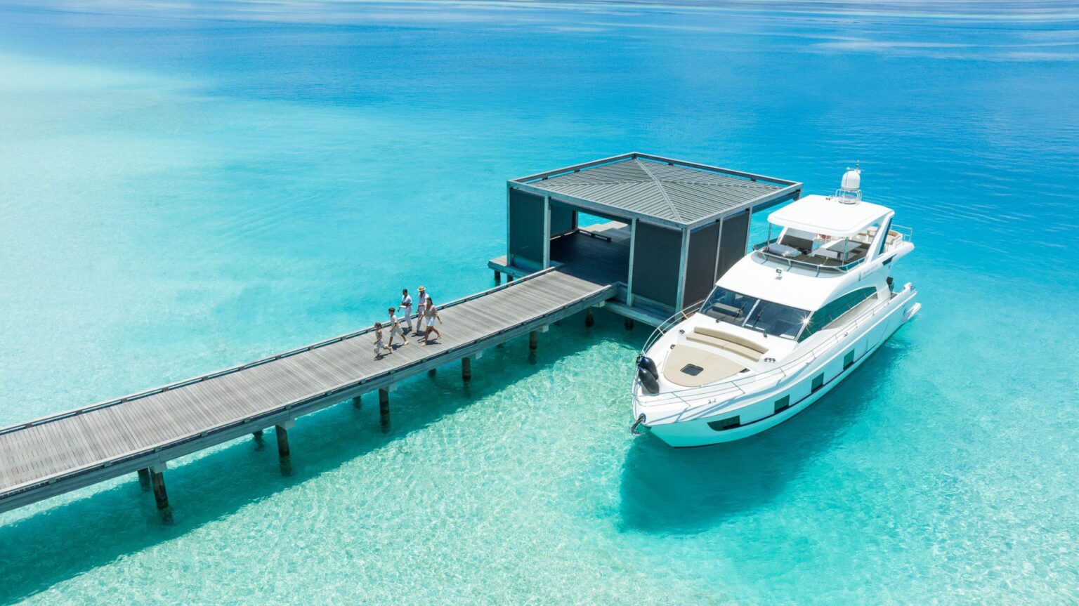 The-Ritz-Carlton-Maldives-najlepsze-hotele-na-Malediwach-luksusowe-hotele-Malediwy-wakacje-na-Malediwach-z-CARTER-rodzinne-hotele-na-Malediwach-12_2023-09-19-103516_auvh.jpg