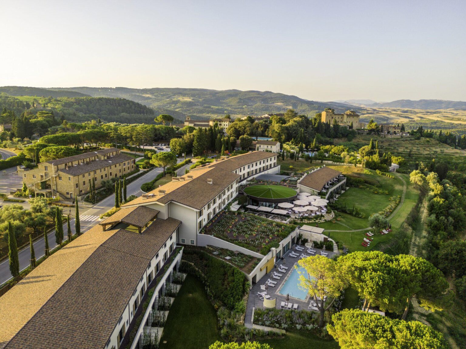 Toscana-Resort-Castelfalfi-luksusowe-hotele-w-Toskanii-ekskluzywne-wczasy-w-Toskanii-luksusowa-toskania-na-weekend-romantyczne-hotele-w-Toskanii-na-weekend-20.jpg