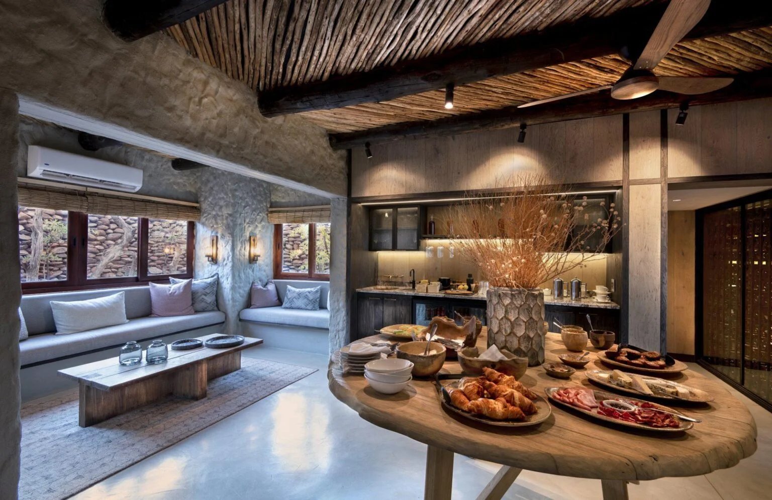 Tswalu-Південна Африка-розкішне-сафарі-в-Південній Африці-ексклюзивний-відпочинок-у-Південній Африці-найкраще-сафарі-в-Африці-найкраще-сафарі-в-Південній Африці-ексклюзивний-відпочинок-в-Африці-16. jpg