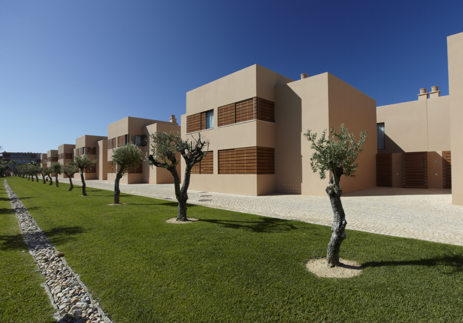 VidaMar-Resort-Villas-Algarve-Facade-1.png