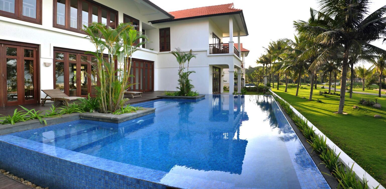 Vietnam_Danang_Furama_Villas_Beach_Pool_Villas_Pool.jpg