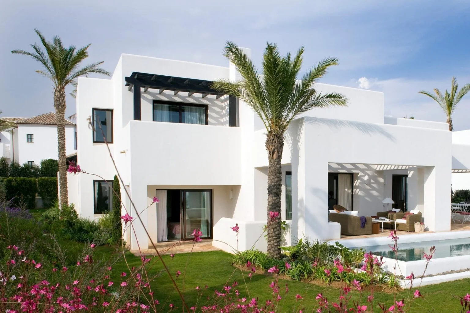 Villas-Garden.jpg