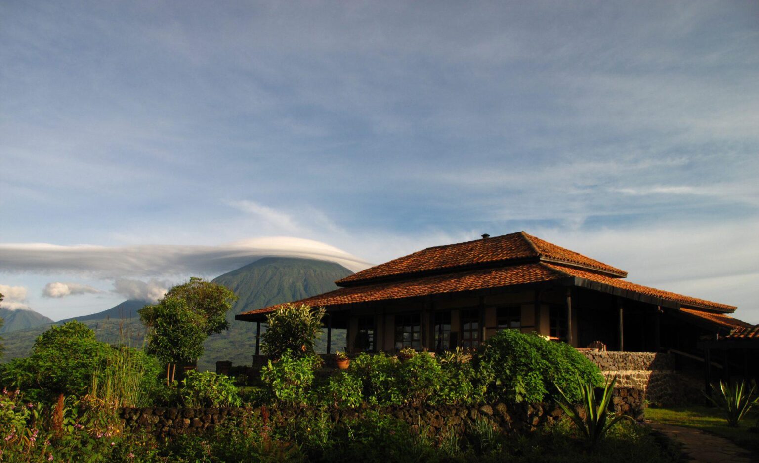 Virunga-Lodge-luksusowe-podroze-do-Rwandy-najlepsze-hotele-w-Rwandzie-ekskluzywne-wczasy-w-Rwandzie-podroze-do-Rwandy-14.jpg
