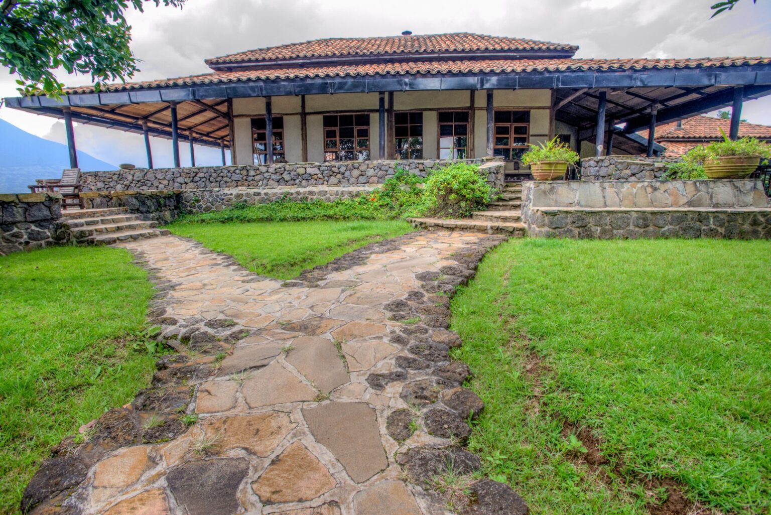 Virunga-Lodge-luksusowe-podroze-do-Rwandy-najlepsze-hotele-w-Rwandzie-ekskluzywne-wczasy-w-Rwandzie-podroze-do-Rwandy-15.jpg