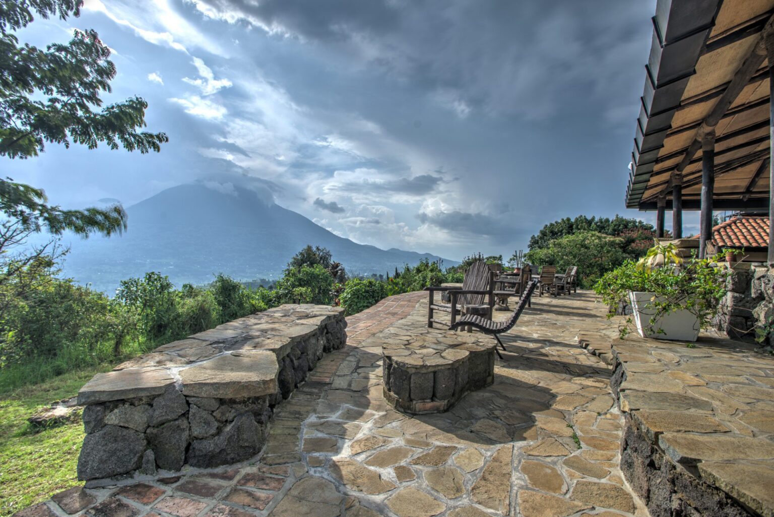 Virunga-Lodge-luksusowe-podroze-do-Rwandy-najlepsze-hotele-w-Rwandzie-ekskluzywne-wczasy-w-Rwandzie-podroze-do-Rwandy-40.jpg