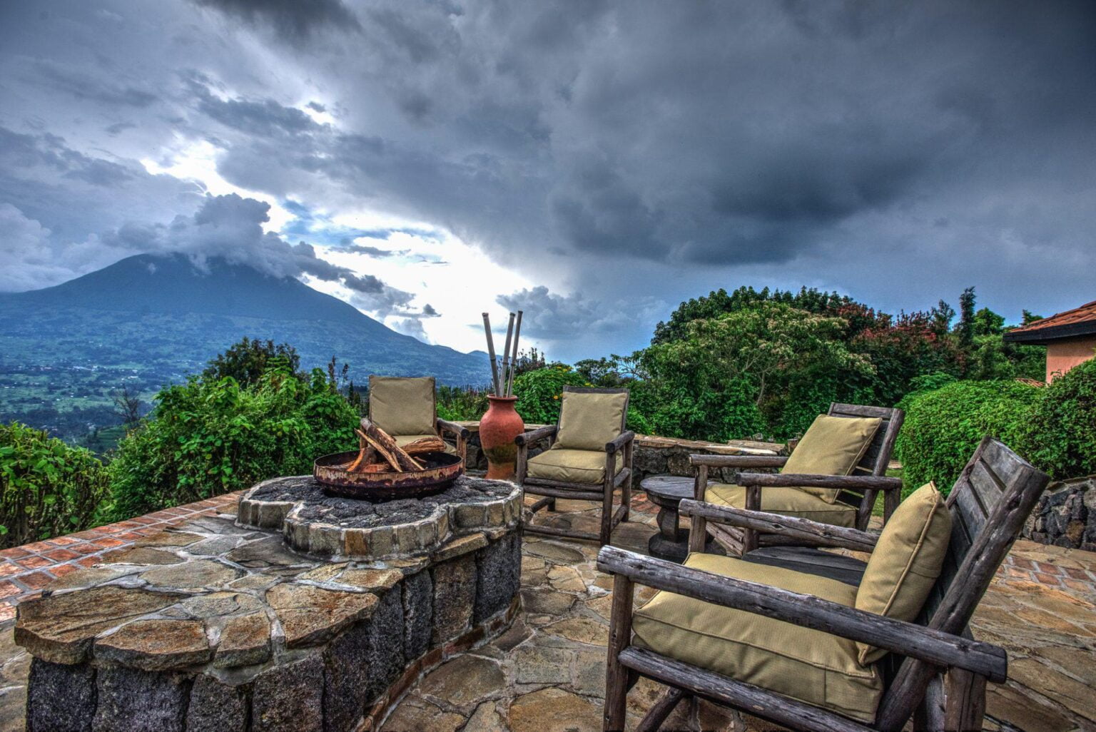 Virunga-Lodge-luksusowe-podroze-do-Rwandy-najlepsze-hotele-w-Rwandzie-ekskluzywne-wczasy-w-Rwandzie-podroze-do-Rwandy-49.jpg