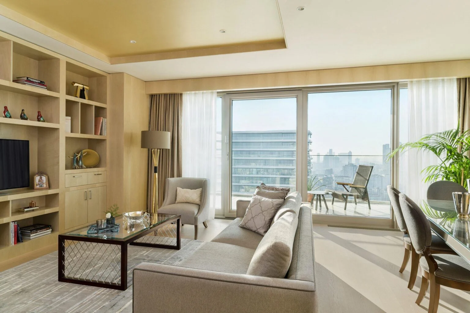 Vista-residence-living-room_1553973_high.jpg