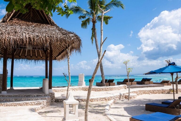 Wycieczka dla rodzin na Bali,którą zapamiętają wszyscy,Wyprawa katamaranem na Bali,Port Benoa,Bali,Indonezja,WakaSailing