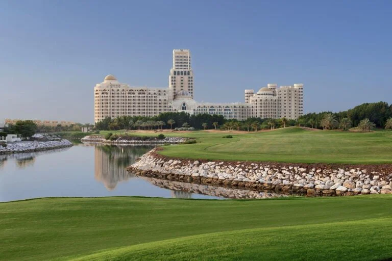 Рас-эль-Хайма,Объединенные Арабские Эмираты,Waldorf Astoria,Отдохните в спокойной обстановке Эмирата Рас-эль-Хайма,Отель Waldorf Astoria — один из лучших отелей в Эмирате Рас-эль-Хайма