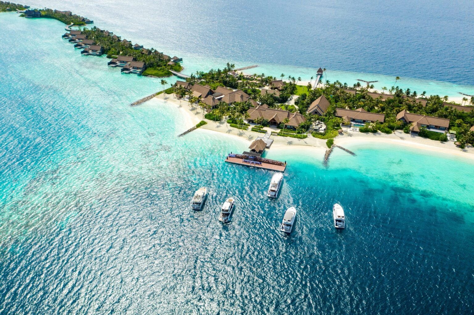 Waldorf_Astoria_Maldives_luksusowe-hotele-na-Malediwach-ekskluzywne-hotele-na-Malediwach-wakacje-na-malediwach-szyte-na-miare-3.jpg