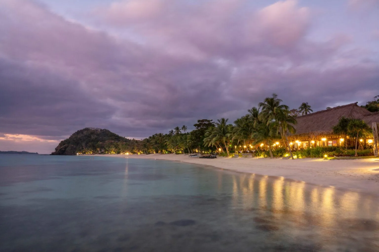 Западный пляж-вечер.jpg