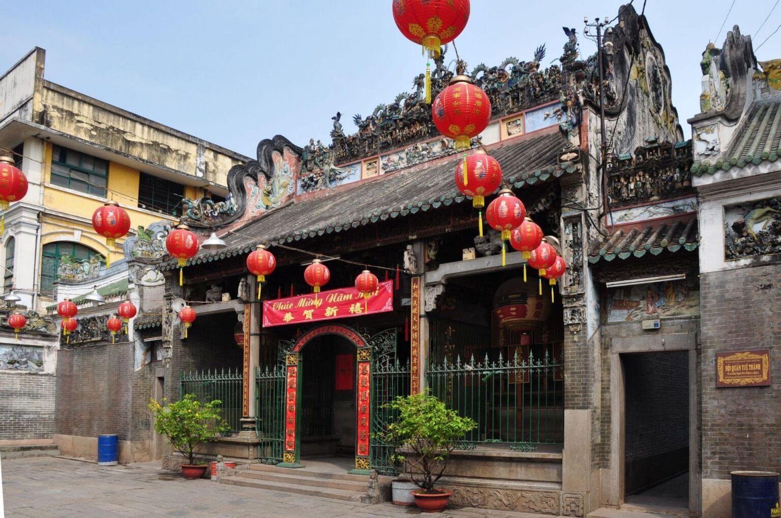 ZDJ-2-Thien-Hau-Temple-Ho-Chi-Minh-City.jpg
