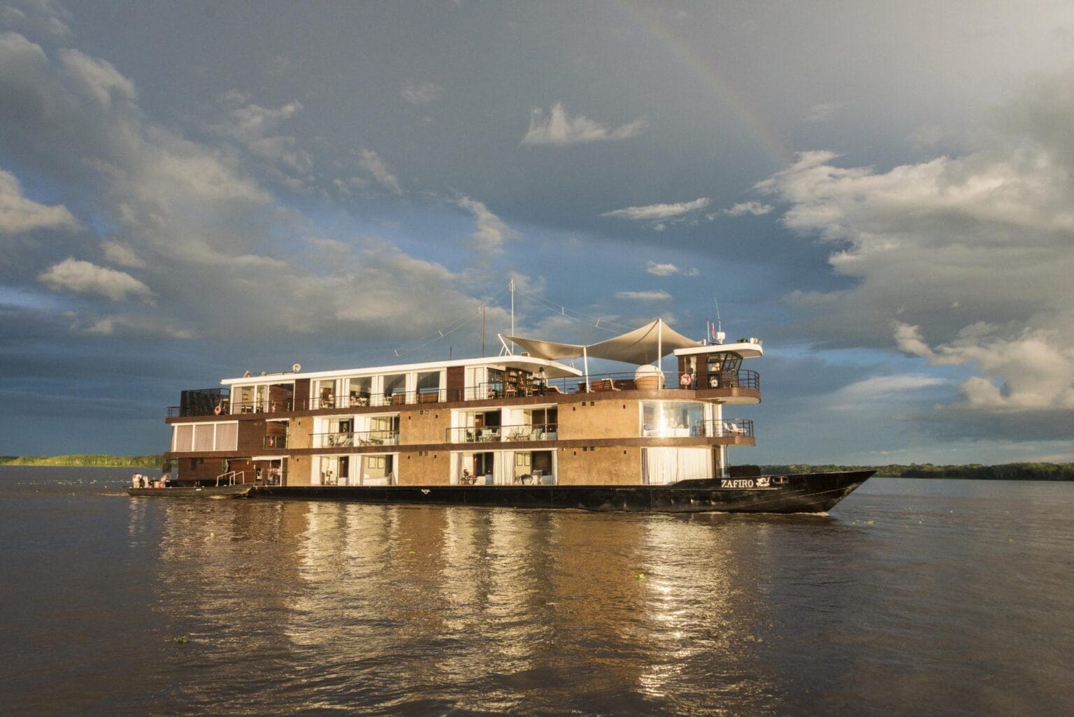 Zafiro-rejsy-po-Amazonce-luksusowy-rejs-po-Amazonce-najlepsze-rejsy-w-Ameryce-Poludniowej-rejsy-po-Peru-luksusowe-rejsy-statkiem-w-Peru-47.jpg