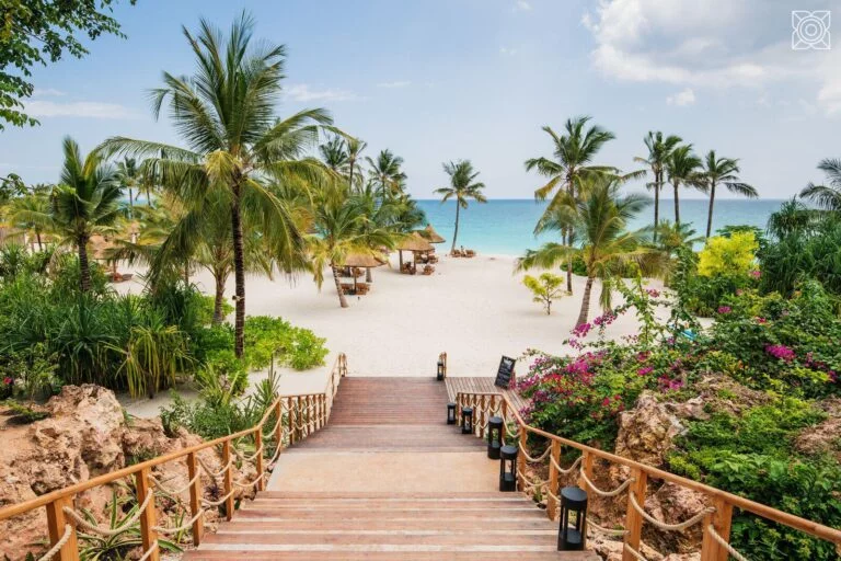 Zuri Zanzibar Hotel & Resort,Poznaj możliwości luksusowego wypoczynku w resorcie Zuri Zanzibar Hotel & Resort,3 restauracje i 4 bary,Wyjątkowa oferta kulinarna oraz oferta wellness z różnorodnymi kursami