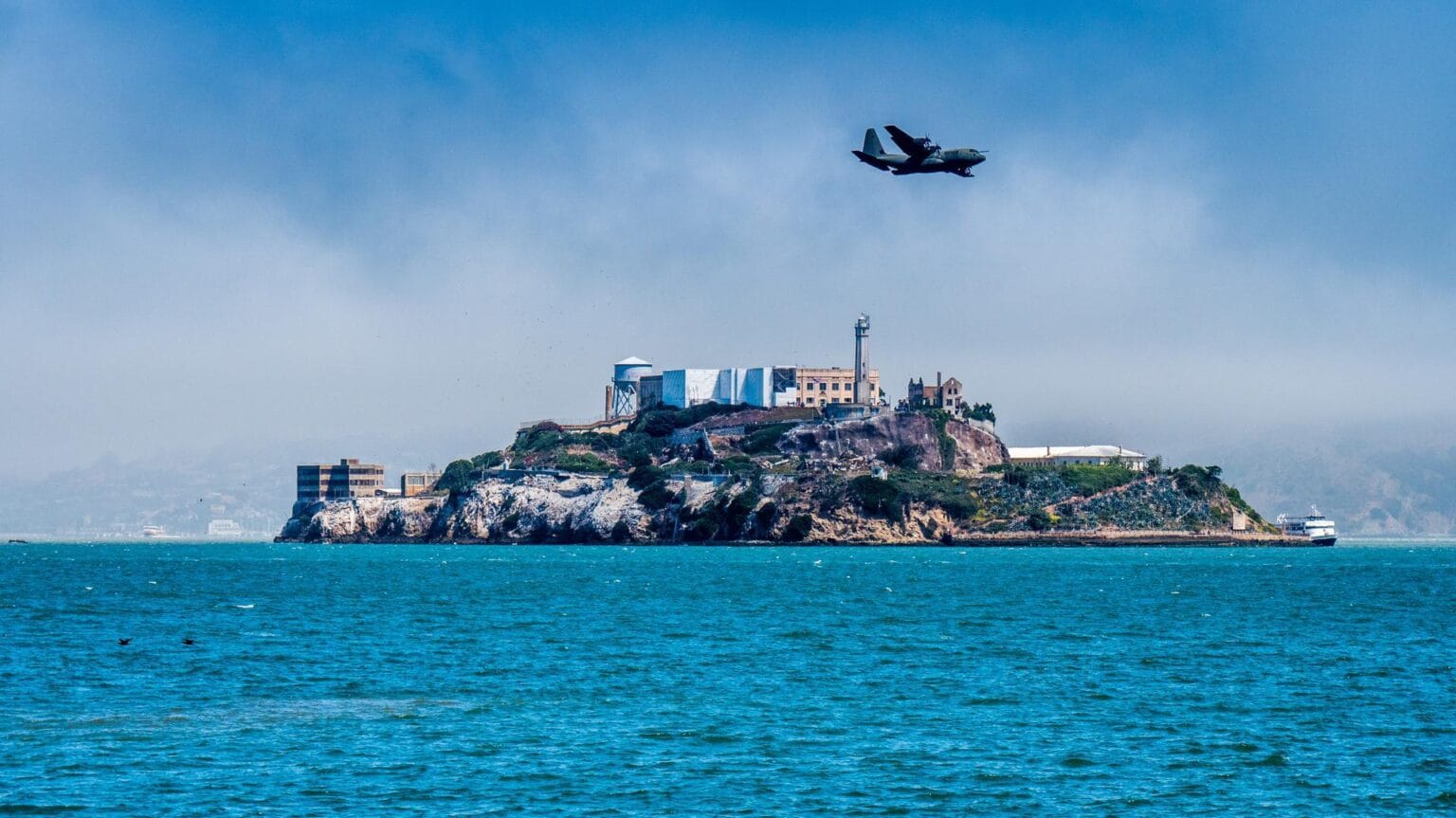 alcatraz-3378783.jpg